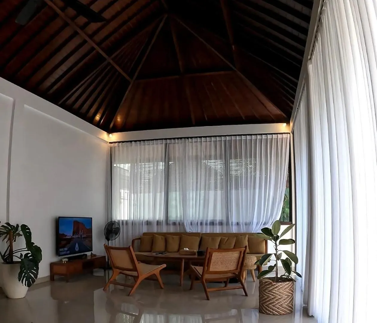 Villa Veyla Seminyak 10 Mins Walk To Beach Indonesia