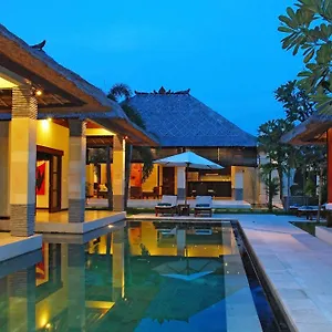 Cahaya Villa